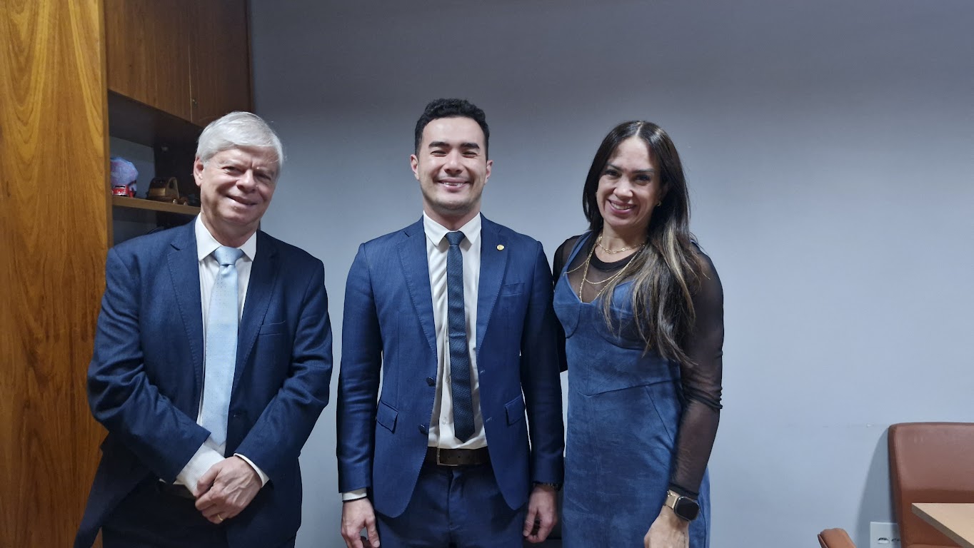 Visita ao Gabinete — Dep. Federal Pedro Aihara